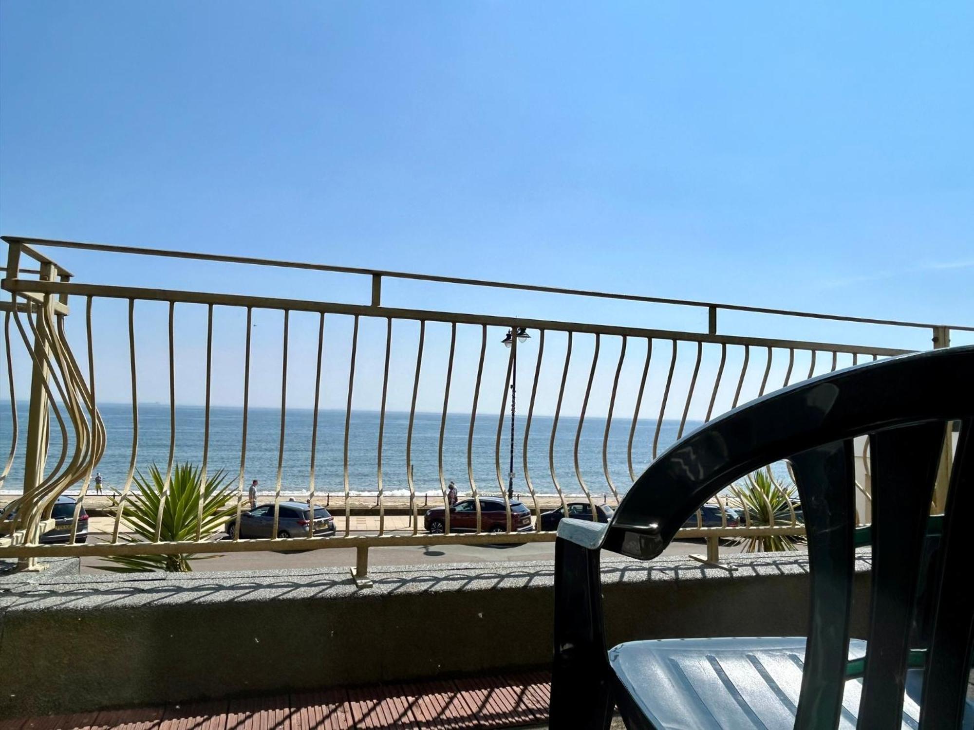 Bay View - Seafront, Sandown - Free Car Ferry For Bookings Of 3 Or More Nights, Subject To Availability Zewnętrze zdjęcie