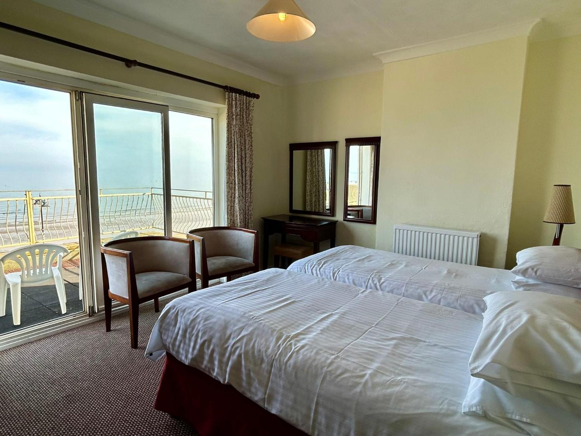 Bay View - Seafront, Sandown - Free Car Ferry For Bookings Of 3 Or More Nights, Subject To Availability Zewnętrze zdjęcie